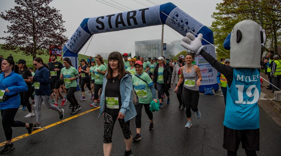 Sunday 2022 BlueNoseMarathon © STOO.ca 115